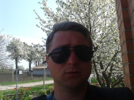 ,   Pavel, 33 ,   ,   , c 