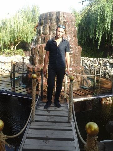  ,   ARMEN, 31 ,   