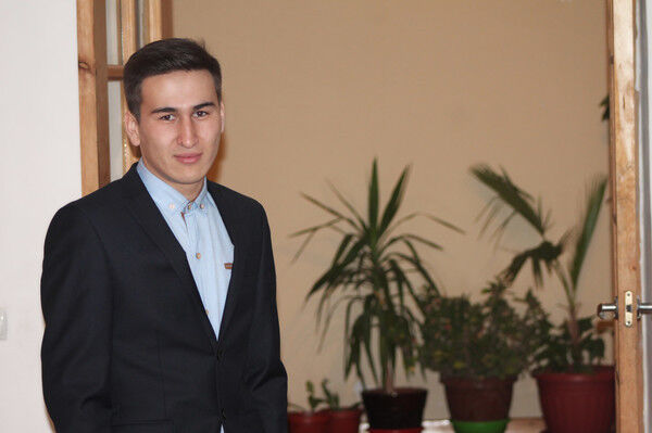  15524981  Ali, 34 ,    