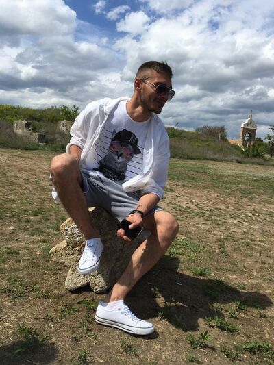  ,   Valentin, 30 ,   ,   , c 