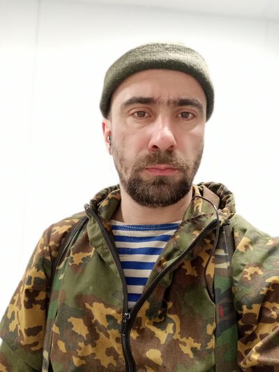  ,   Konstantin, 40 ,   ,   