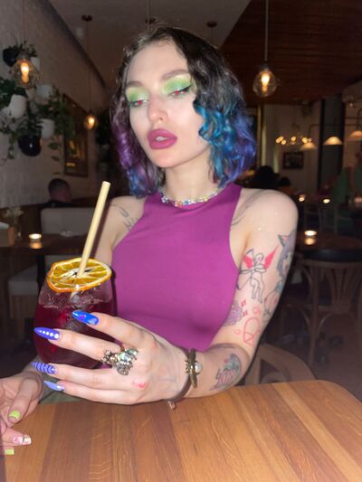  Soho,   , 23 ,   ,   