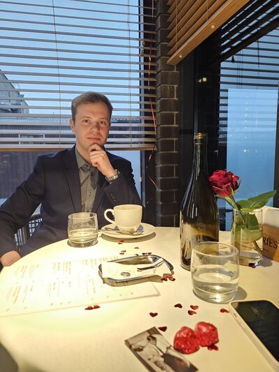  ,   Oleg, 27 ,   ,   