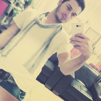  ,   Bruno, 32 ,   ,   , c 