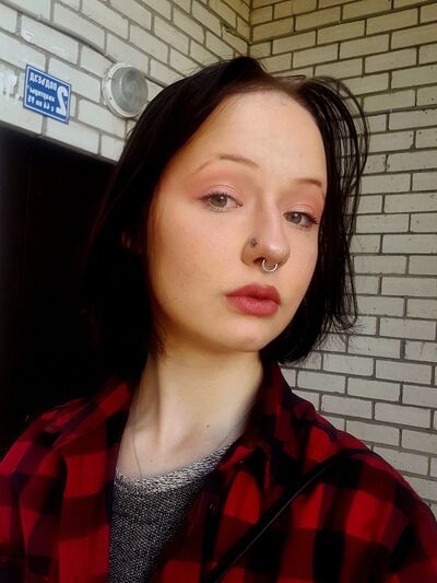 ,   Kristi, 20 ,   