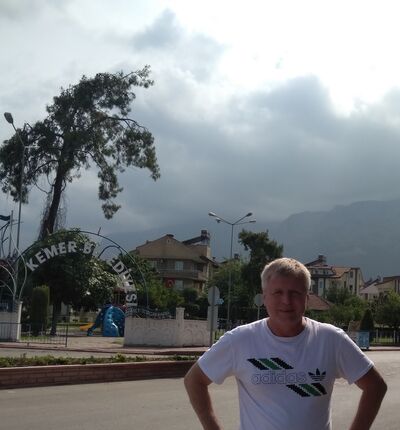  ,   Valery, 63 ,   ,   