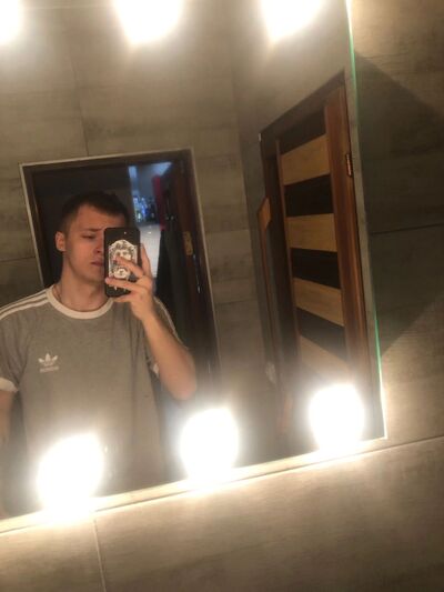  ,   Sergei, 20 ,  