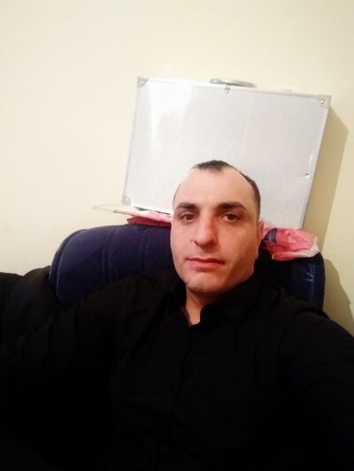  ,   Macho, 38 ,  