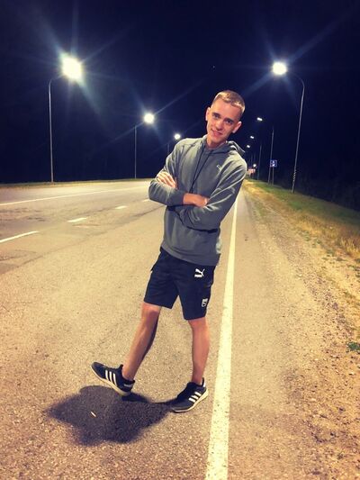  ,   Anton, 29 ,   ,   , c 
