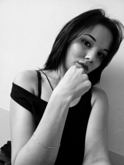   ,   Adilya, 25 ,   ,   