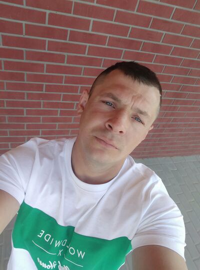  ,   Misha, 32 ,   ,   