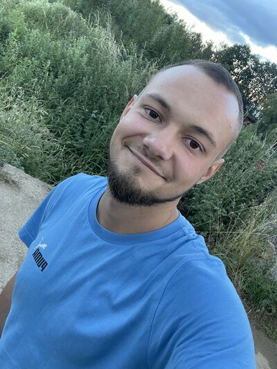  ,   Cristian, 24 ,   ,   , c , 