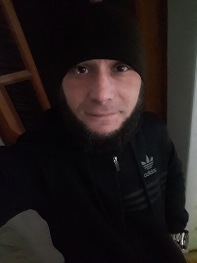  ,   Yury, 33 ,   ,   , c , 