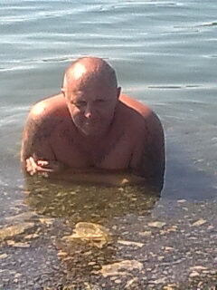  ,   Aleksei, 46 ,   ,   , c 