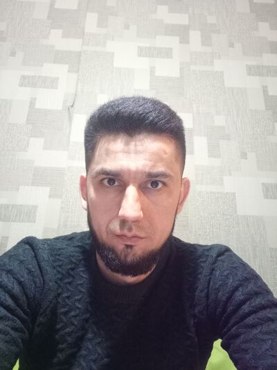  ,   Uchqunbek, 34 ,   ,   
