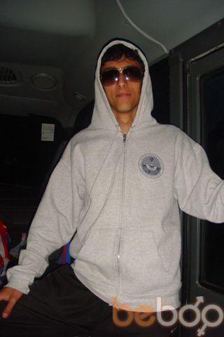  ,   Arthur, 33 ,   