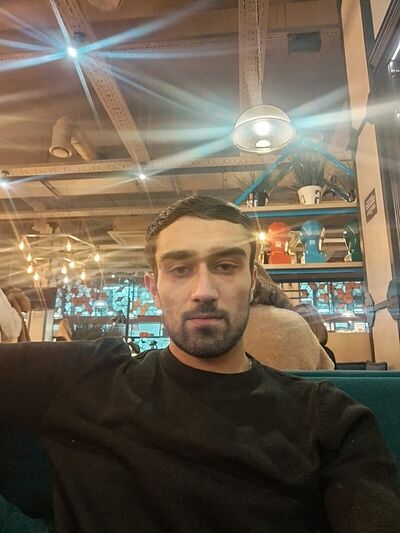  Frankfurt am Main,   Tyom, 25 ,   ,   