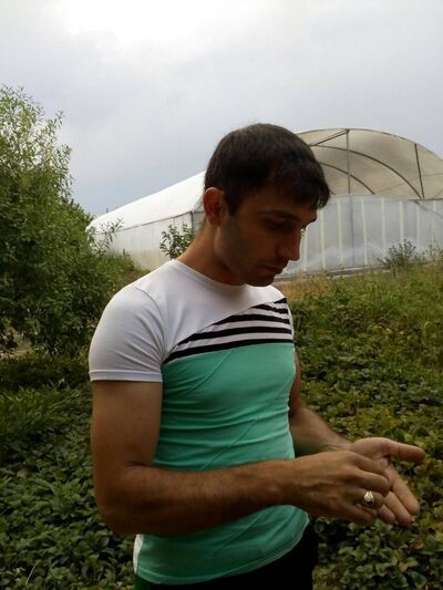  ,   Artur, 37 ,   ,   , c 