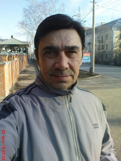  ,   Viktor, 63 ,   