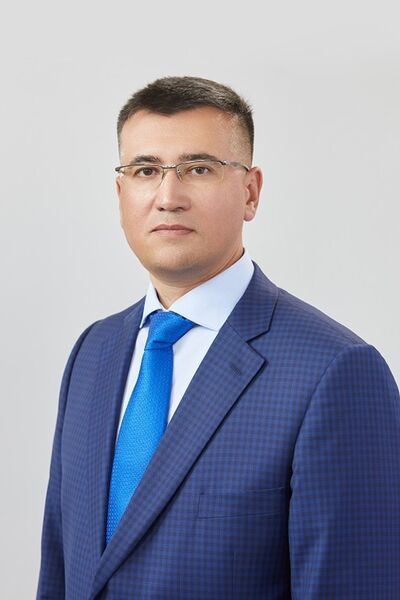  ,   Stas, 48 ,   ,   