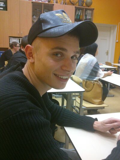  ,   Andrej, 32 ,   ,   , c 