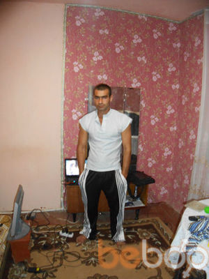  ,   Artur, 40 ,   