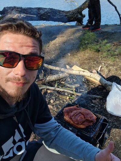  ,   Anton, 27 ,   ,   , c , 