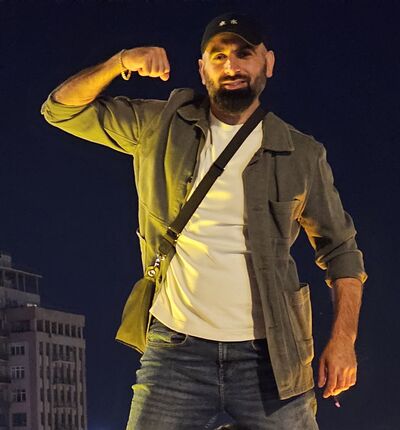  ,   LEON, 40 ,   ,   , c , 
