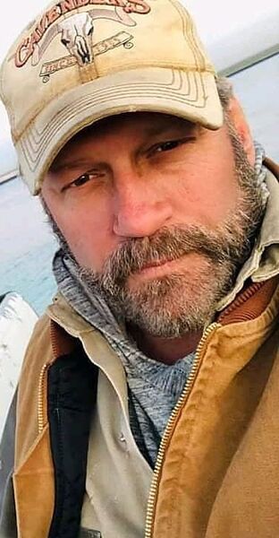  ,   Mark Dave, 60 ,   ,   