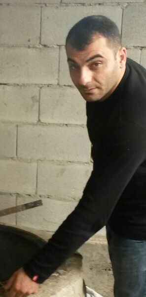  ,   Dima, 40 ,   