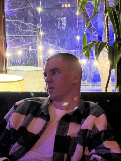  Brooklyn,   Alexandro, 27 ,   ,   