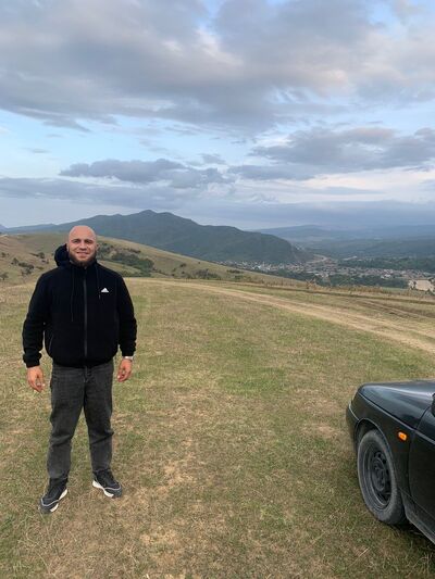  ,   Shamil, 36 ,   ,   
