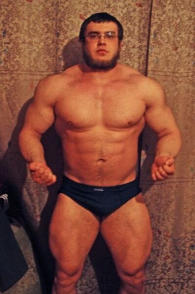  ,   Maxim, 37 ,   