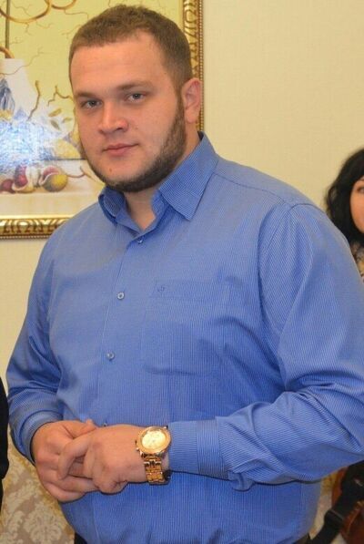  ,   Tony, 34 ,   