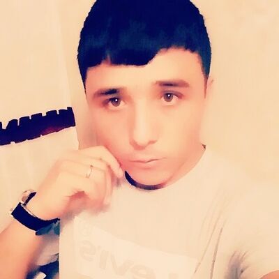  ,   Narek, 32 ,   