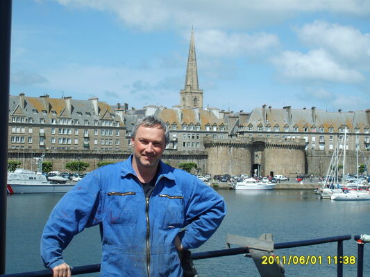  ,   Vitalij, 56 ,   ,   , c 