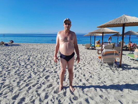  ,   Vitalie, 44 ,   ,   , c 