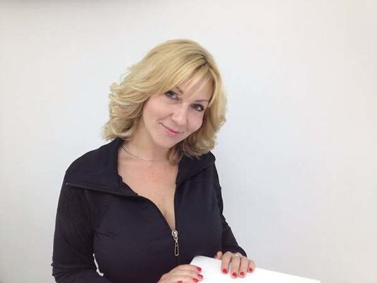  ,   ILARIA, 44 ,  