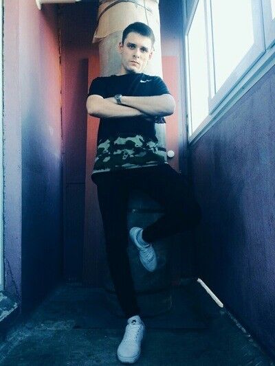  17945431  Ivan, 29 ,    -