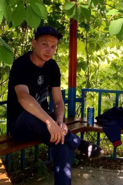  ,   Roman, 28 ,   ,   