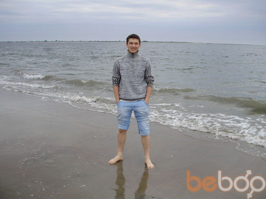  ,   Aldiyar, 33 ,   