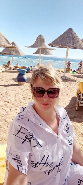  ,   Ekaterina, 45 ,   c 