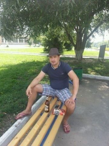  8194081  Nikolai, 38 ,    