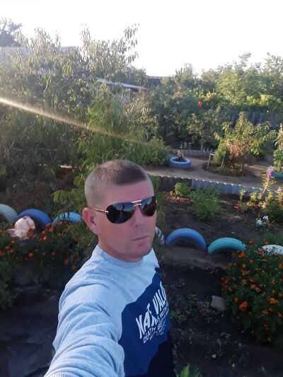  ,   Alex, 40 ,   ,   , c , 