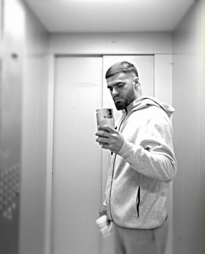  -,   Ali, 32 ,     , c 