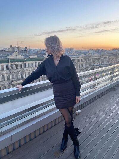  ,   Julie, 35 ,   