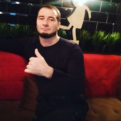  ,   Anvar, 32 ,  