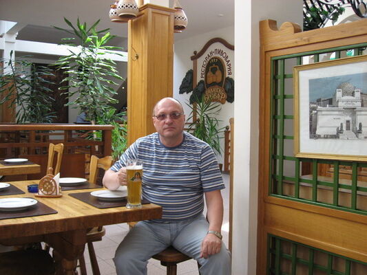  ,   Stas, 69 ,   