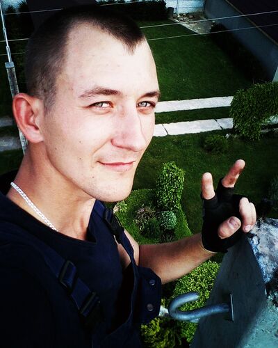  ,   Andriy, 32 ,   ,   