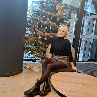  ,   Olena, 49 ,   ,   